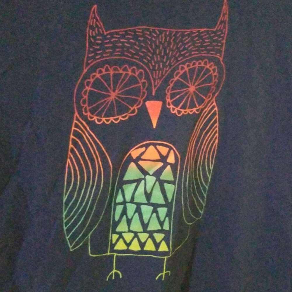 Shirt - Picture 2 of 4